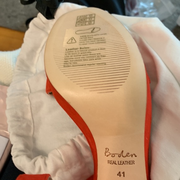 Boden Brand NWT 1 suede Platform Red Size 9.5. Poshmark listed size 10(its not) - Picture 7 of 7